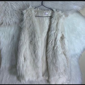 XHiliration White Cream Fur Vest Size Small